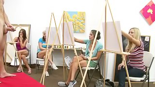 Hot painter is sucking strong penis